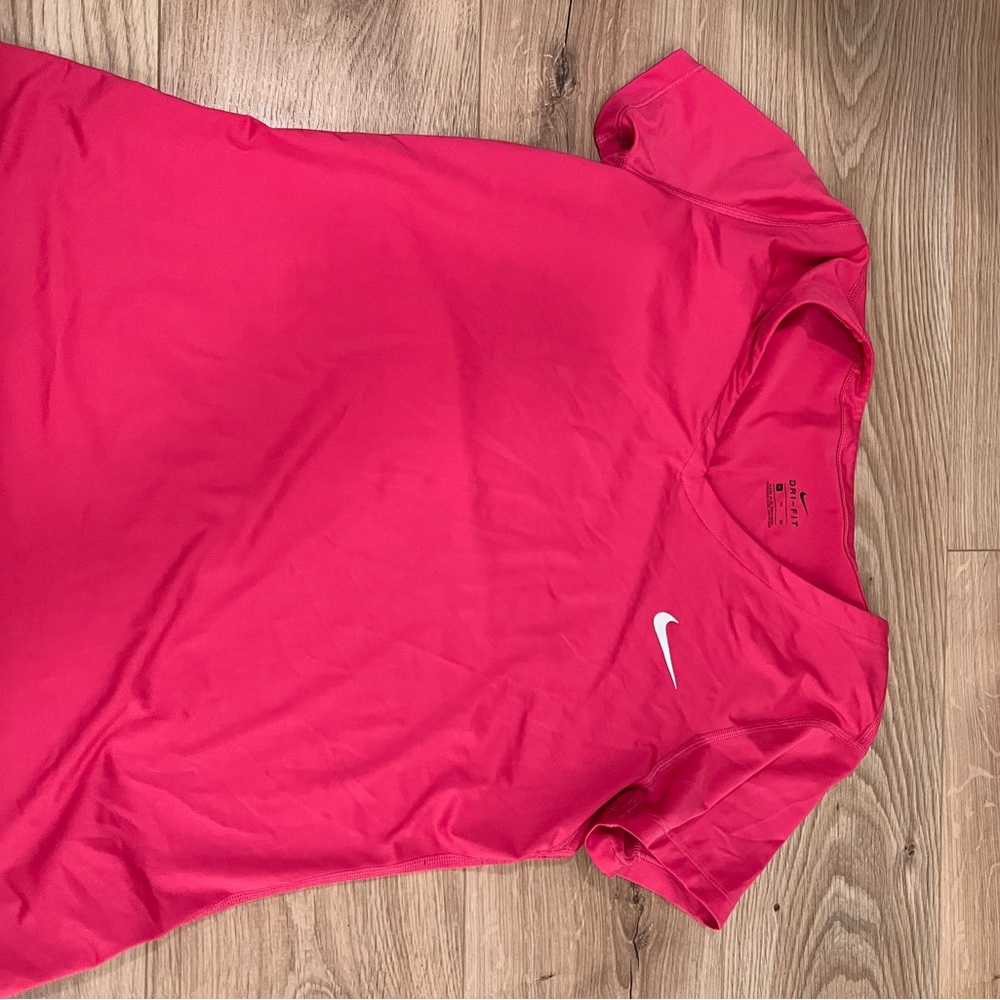 Pink Nike dry fit shirt